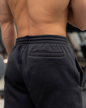 Load image into Gallery viewer, Seeker Short - Carbon